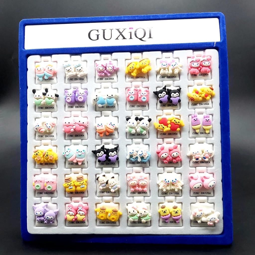 Set aretes kawaii Sanrio 36 pares GXQ-2V-756