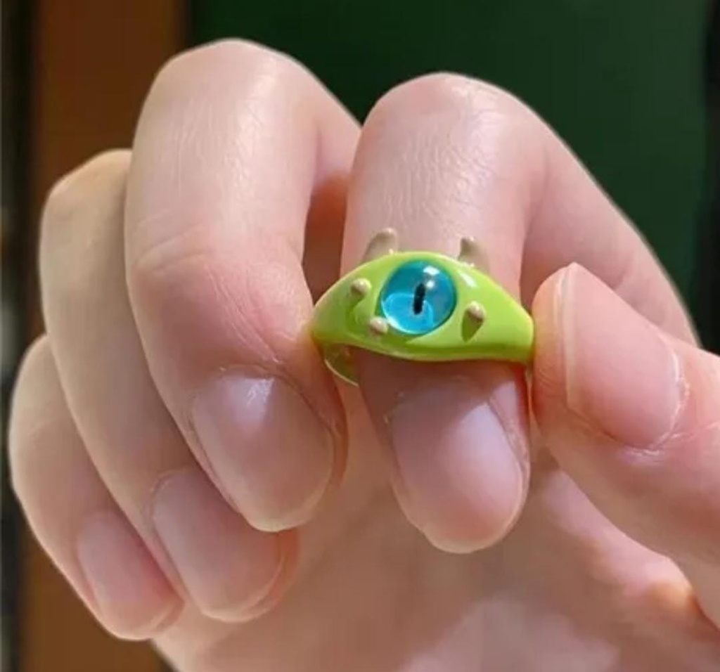 Anillo ajustable monstro acrílico 17202052