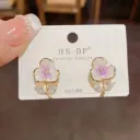 Aretes con deseño de flores 160906