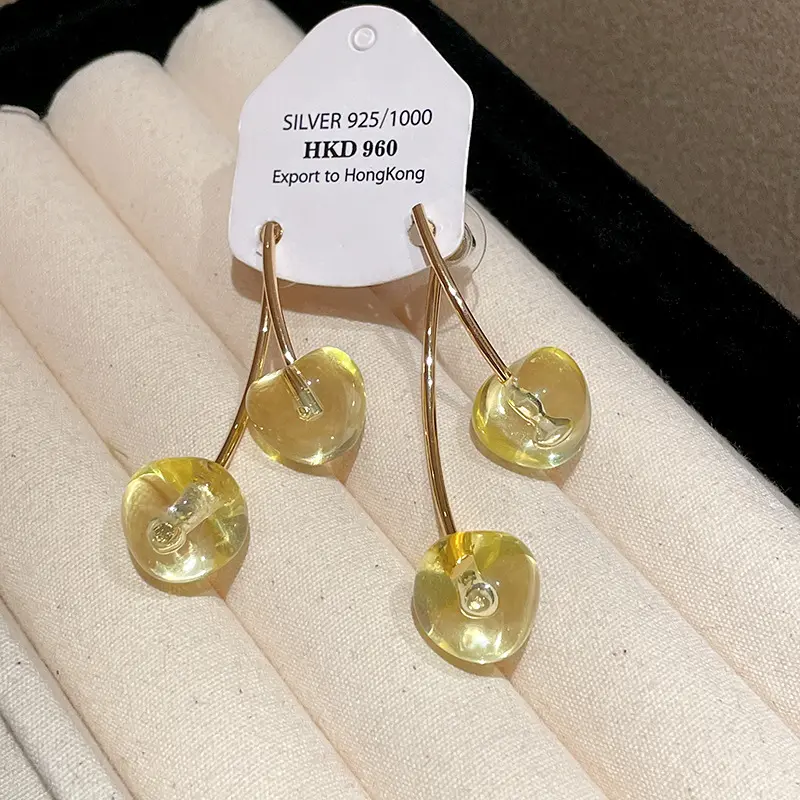 Aretes cereza doble fantasía 261000