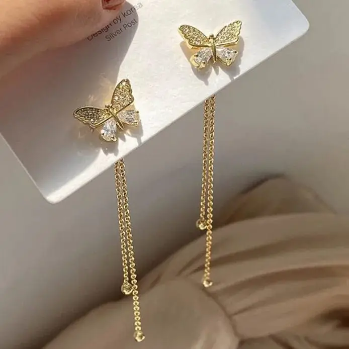 Aretes mariposa dorada con perlas colgantes fantasía 2642407