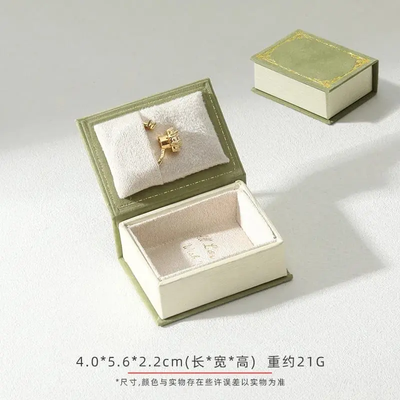 Caja libro franela para joyería 28237 (no incluye accesorio)