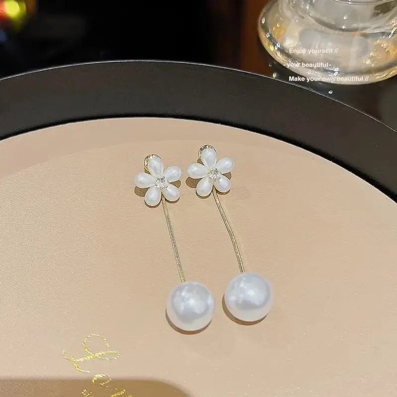 Aretes largos flor con perla fantasía 264719