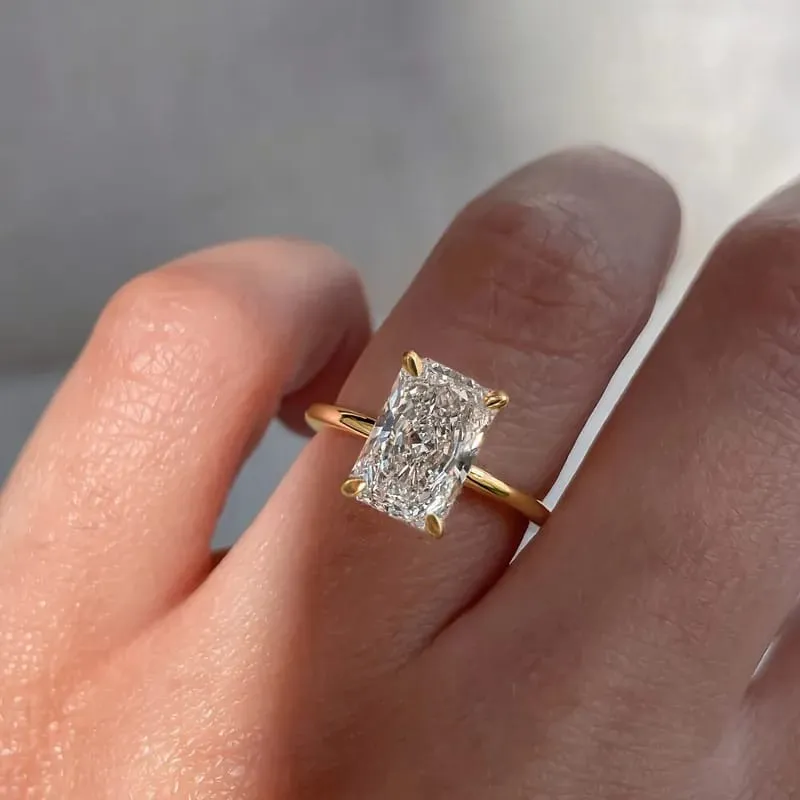 Anillo rectangular de cobre con incrustación de circón 190815