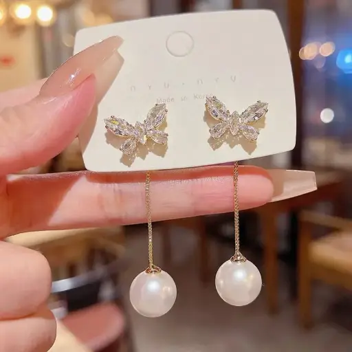 Aretes mariposa y perla colgante fantasía fina 260125